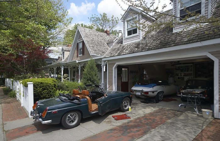 Austin Garage Door Repair supremegaragedoortx.com in Dallas TX