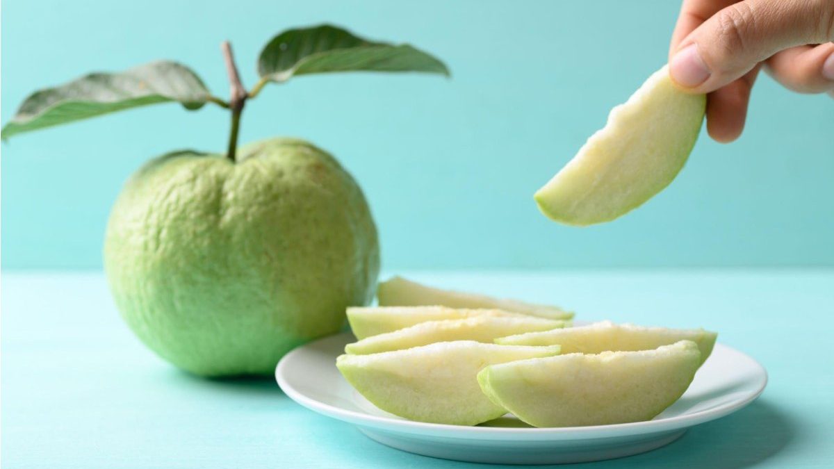 Wellhealthorganic.Com:5-Amazing-Health-Benefits-Of-Guava